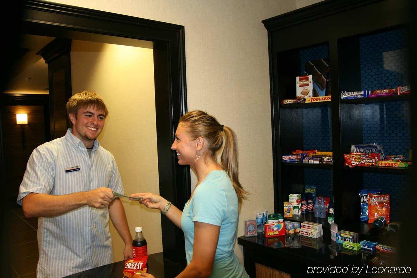 Hampton Inn & Suites Crawfordsville Facilities photo
