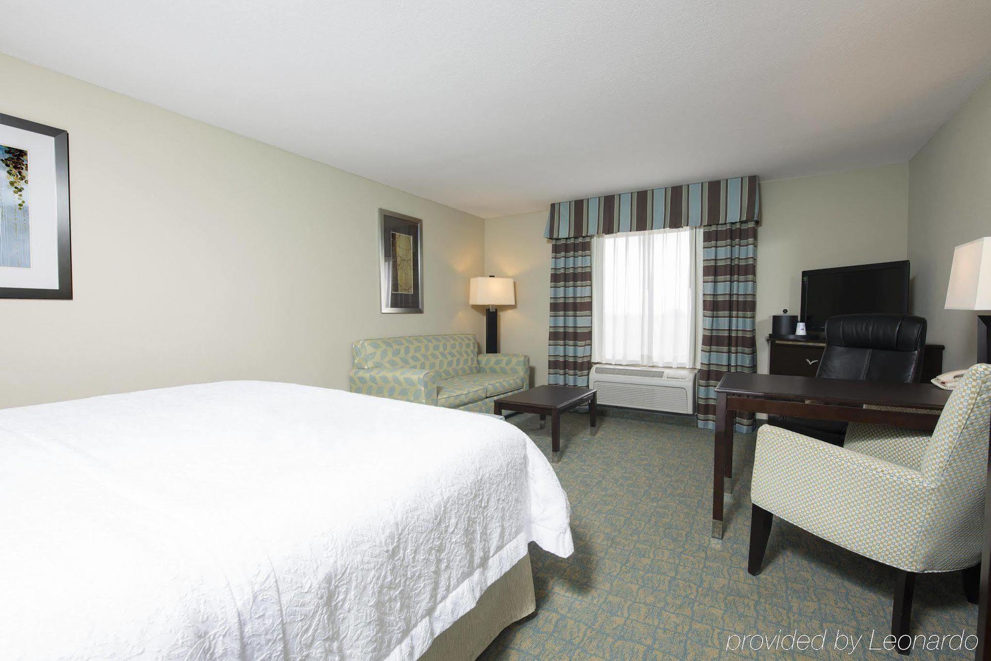 Hampton Inn & Suites Crawfordsville Exterior photo